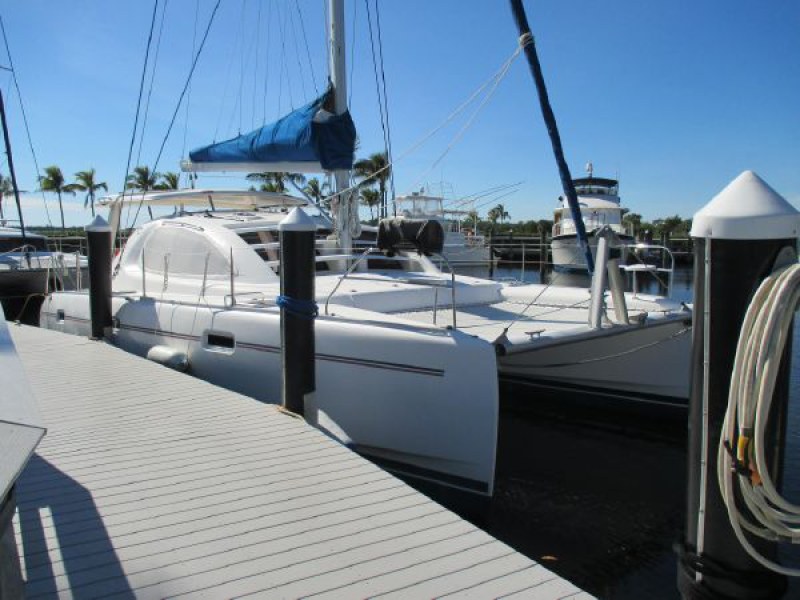 Used Sail Catamaran for Sale 2009 Leopard 40 Boat Highlights